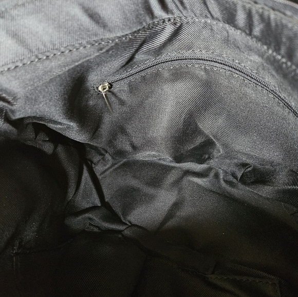 Guess graphic hand bag - Picture 6 of 11